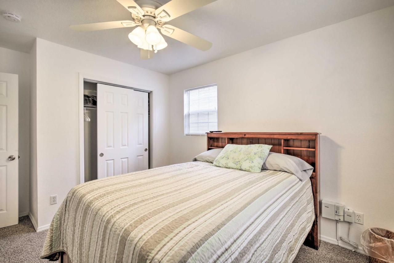 Home With Bbq About 1 Mi To Indian Rocks Beach And Golf Largo Exterior foto